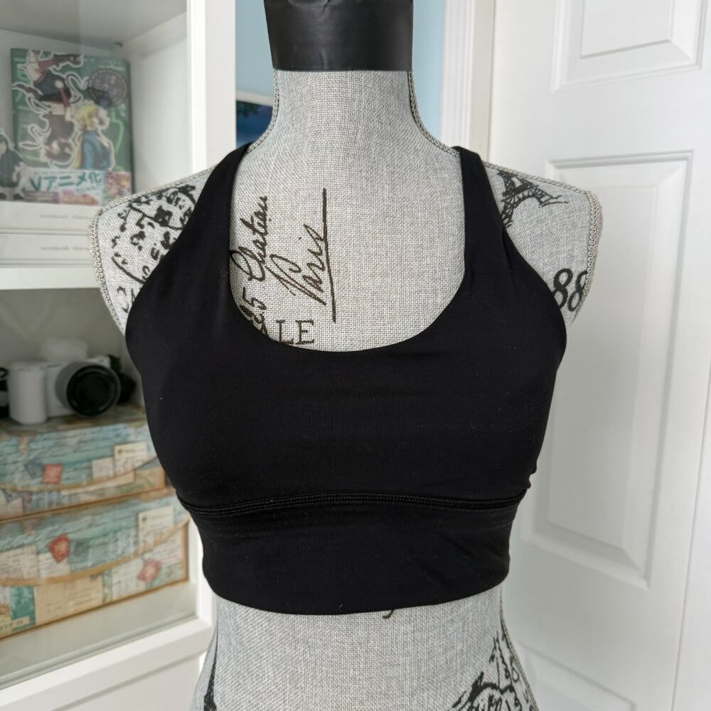 Lululemon Black Free to Be Serene Bra – Size 8 – Like New